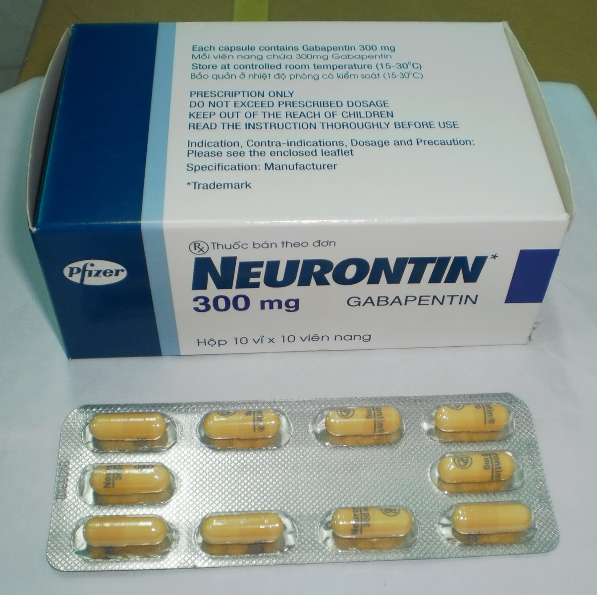 Neurontin (gabapentin) 400 mg capsules, hard * 100 PFIZER